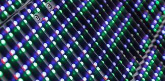 英国赫尔大学专家液晶研发史:LCD设备背后的化学反应