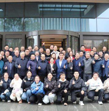 南京大学2025年度无锡校友奖助学金颁奖仪式举行